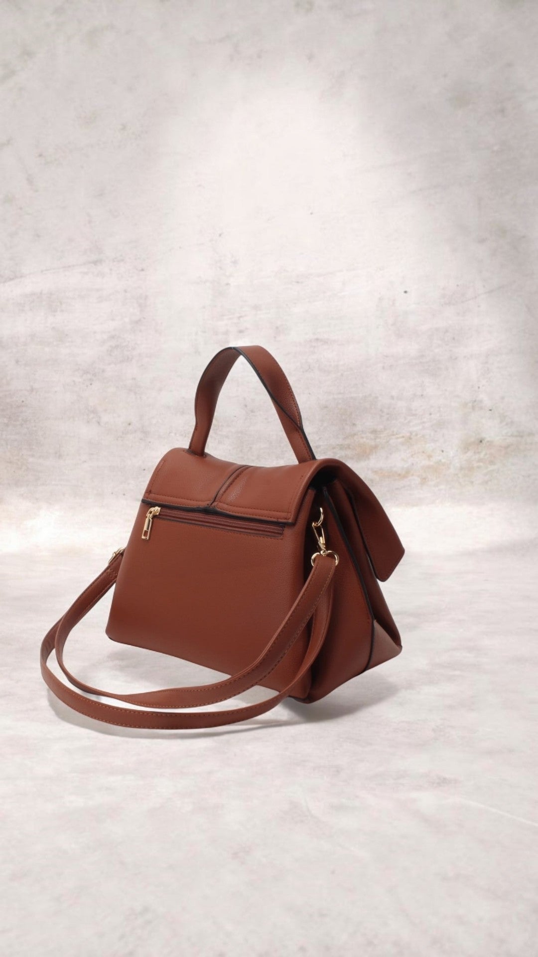 Sac à Main Femme Élégant avec Bandoulière – Camel & Noir