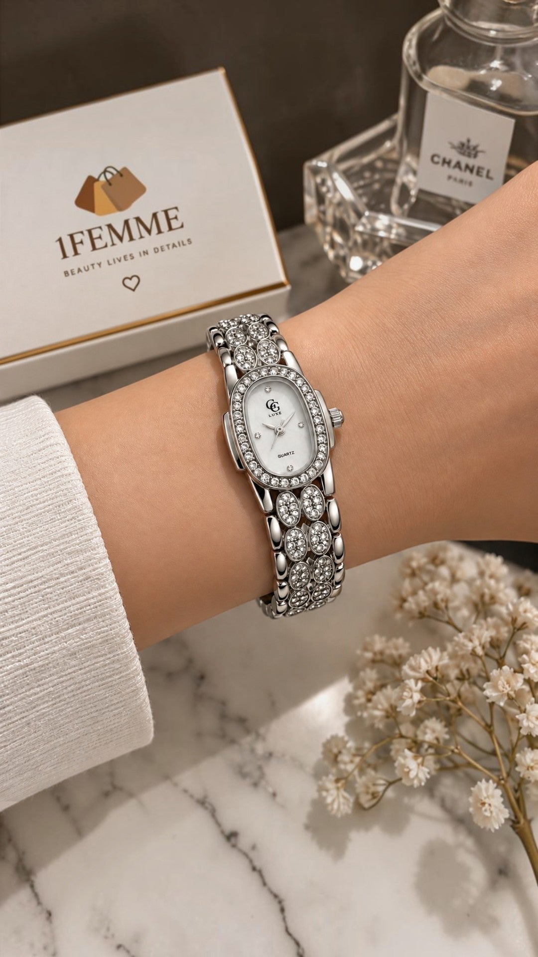 Montre Femme GG LUXE avec Strass en Acier Inoxydable – Dorée ou Argentée ✨
