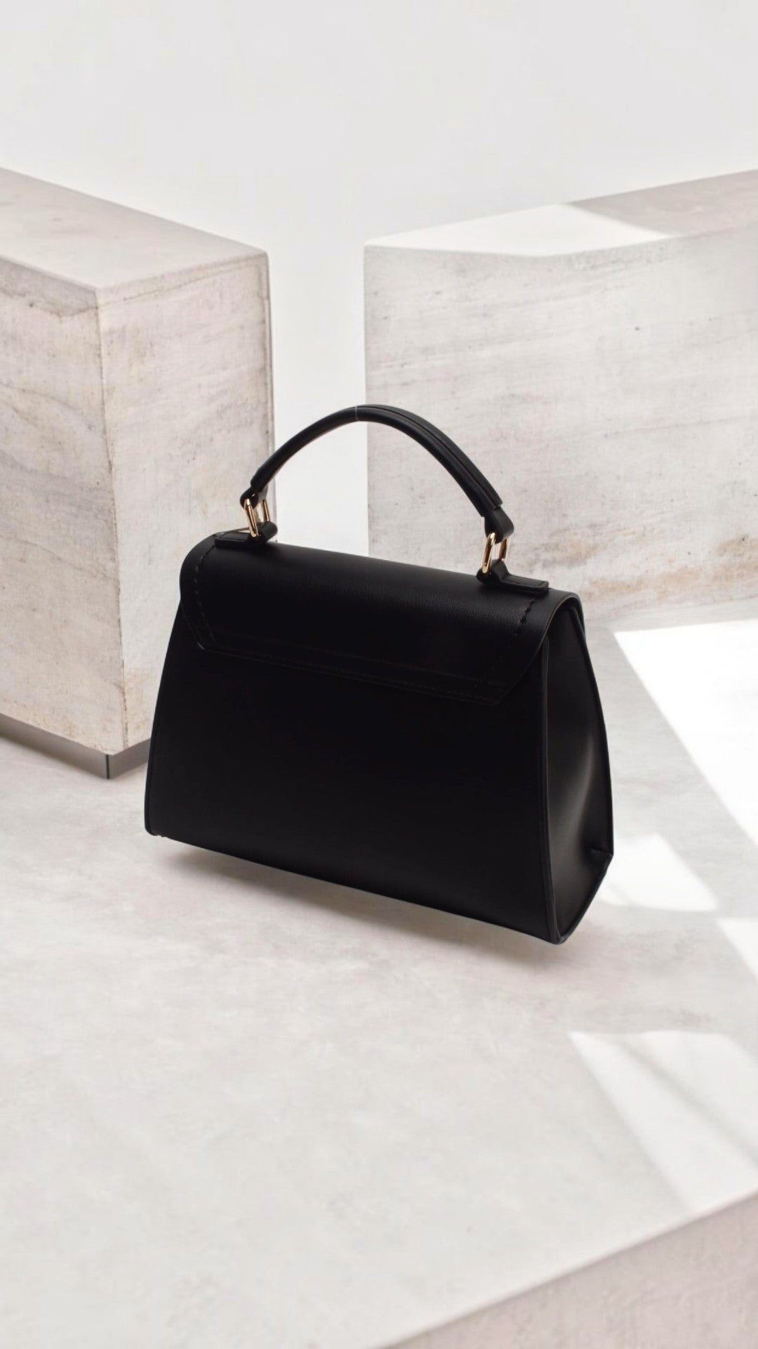 Sac à Main Femme Élégant avec Poignée – Camel, Noir & Beige