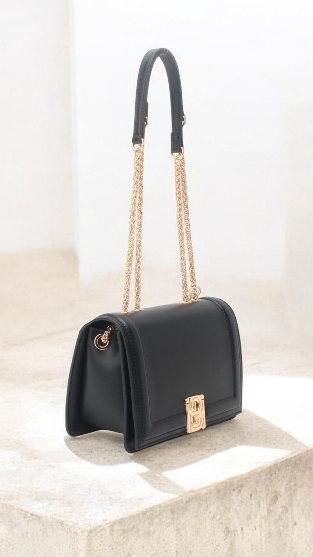 Sac à Bandoulière Femme Élégant avec Chaîne – Bleu & Noir