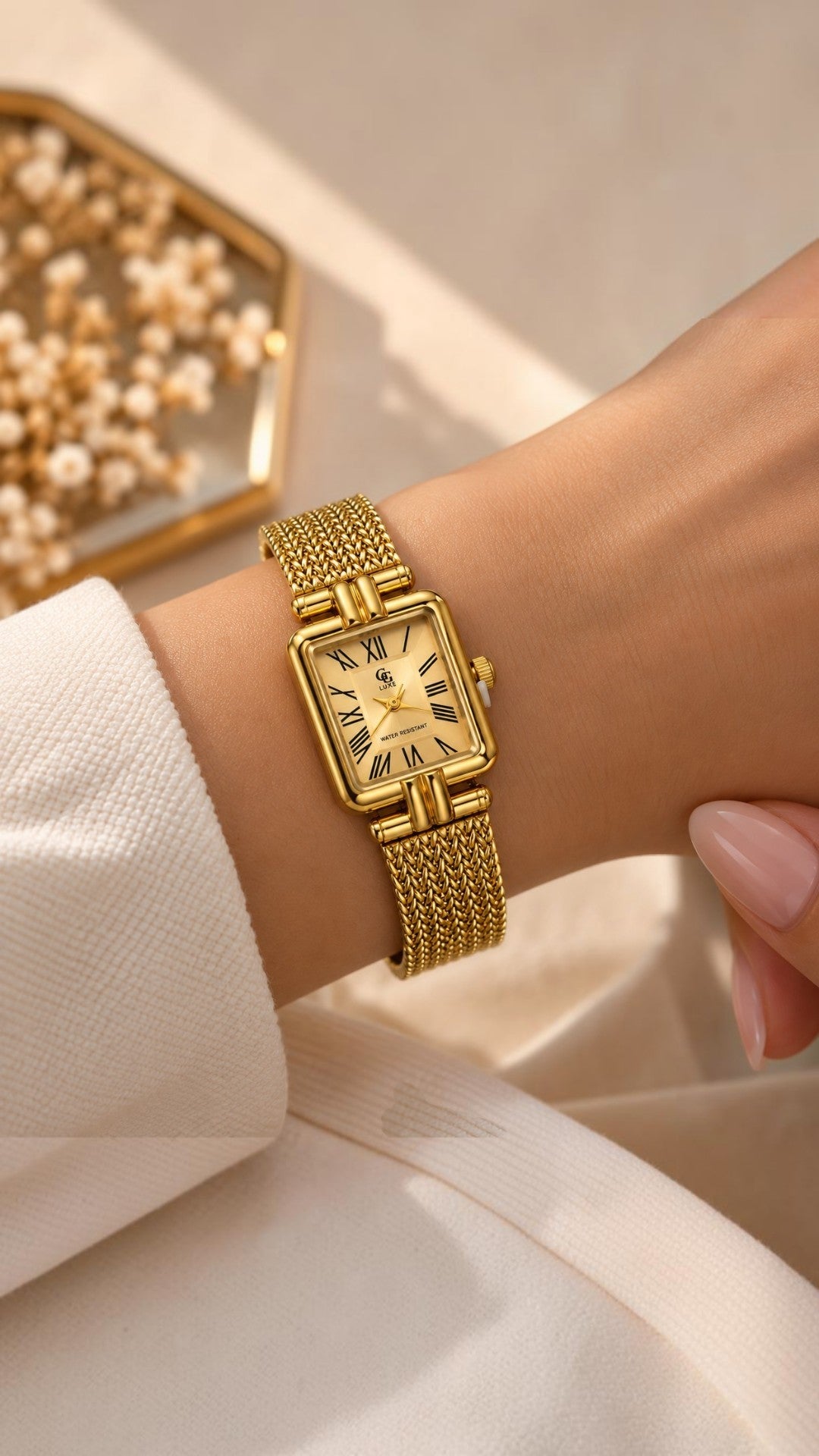 Sans titre 10sept._21:14:3Montre Femme GG LUXE Dorée à Cadran Rectangulaire – Bracelet Maille en Acier Inoxydable