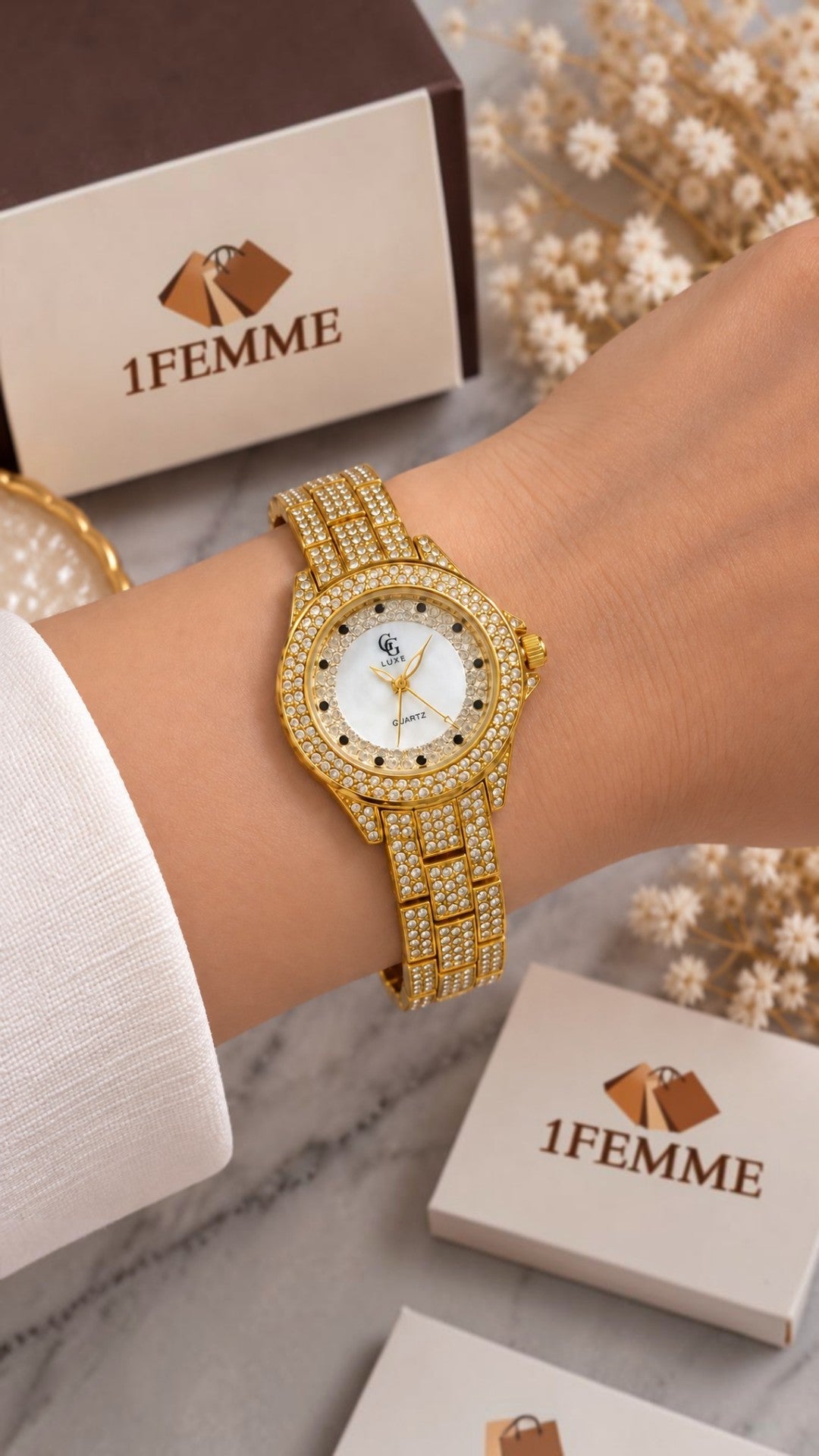 Montre Femme GG LUXE Dorée avec Strass en Acier Inoxydable ✨